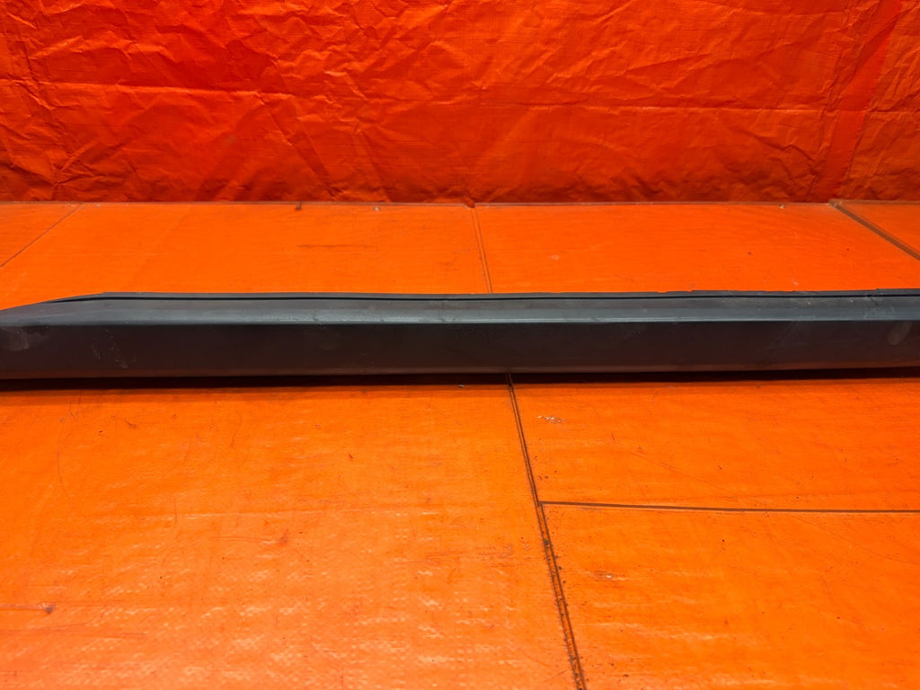 97 01 HONDA PRELUDE 2.2L PASSENGER RIGHT SIDE SKIRT ROCKER PANEL MOLDING #3368
