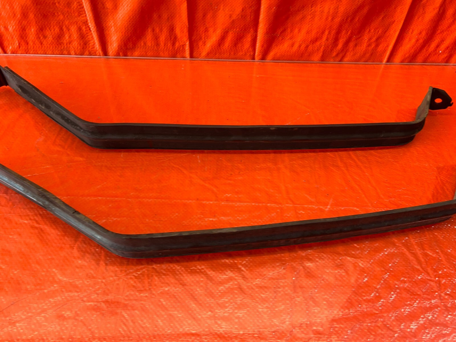 05 06 ACURA RSX   GAS GASOLINE FUEL TANK MOUNTING STRAPS BAND SET   OEM #1395