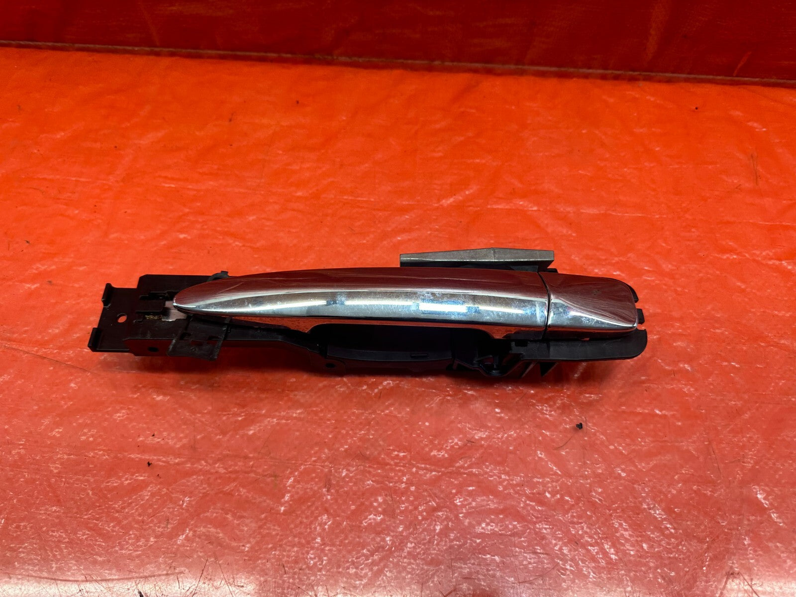 14 20 INFINITI Q50 DRIVER LEFT REAR EXTERIOR DOOR HANDLE W/ CAP AND BASE OEM 1310