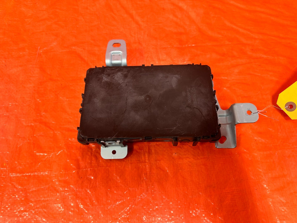 2018 18 INFINITI Q60 RED SPORT   BODY CONTROL MODULE   BCM   284B1 5CH0A OEM 2894