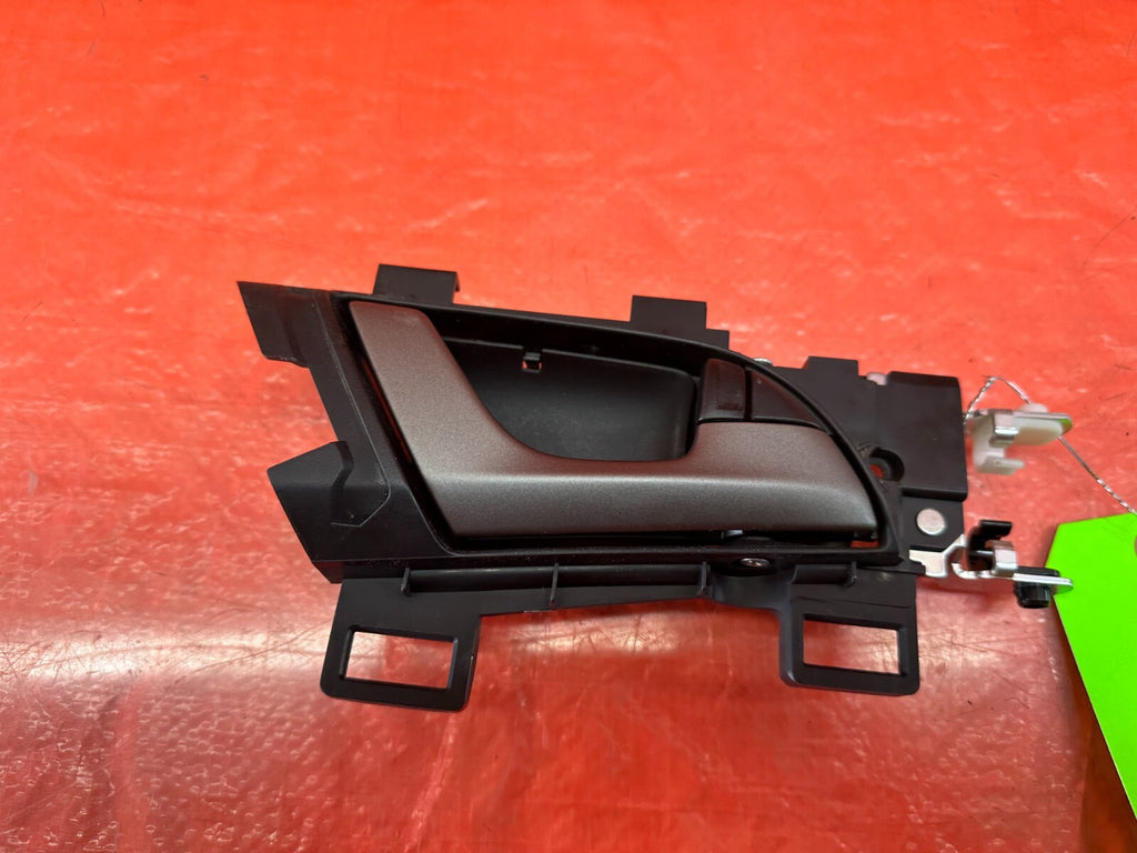 09 10 ACURA TSX   PASSENGER RIGHT REAR INTERIOR DOOR HANDLE   OEM FACTORY #2333