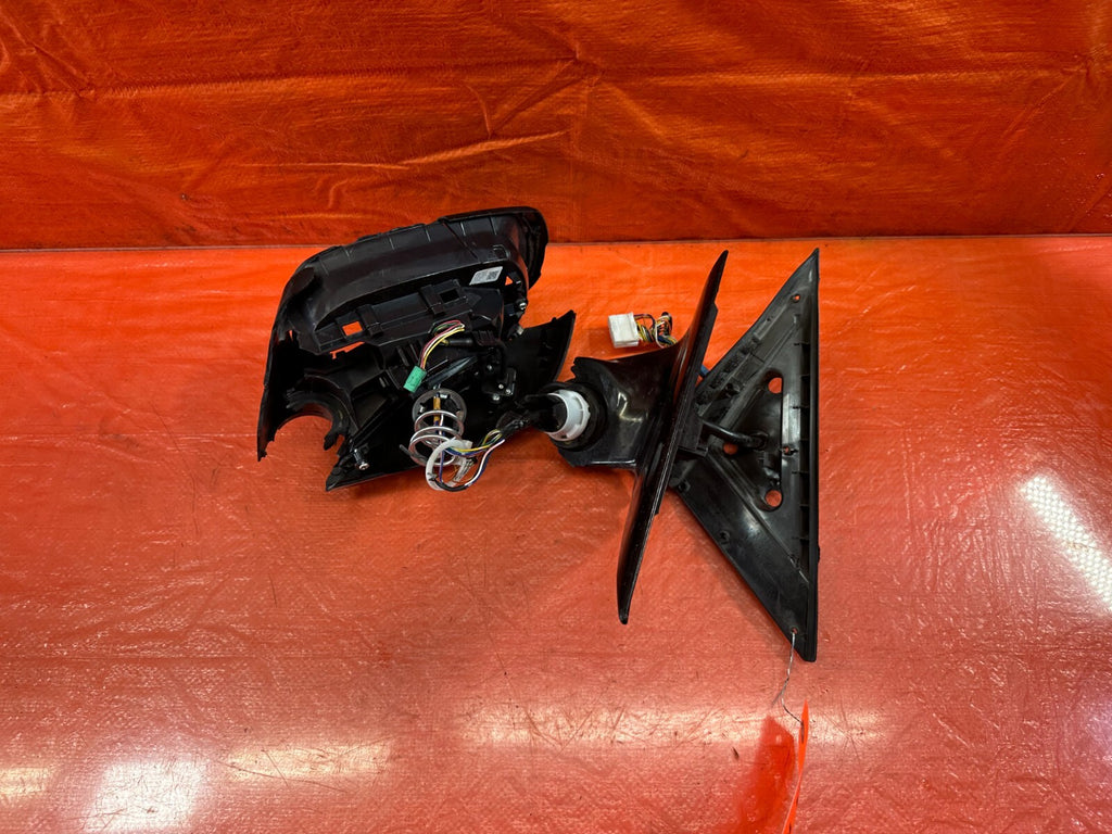 16 18 INFINITI Q50 DRIVER LEFT SIDE VIEW MIRROR   W/ CAMERA & AUTO DIM   2426