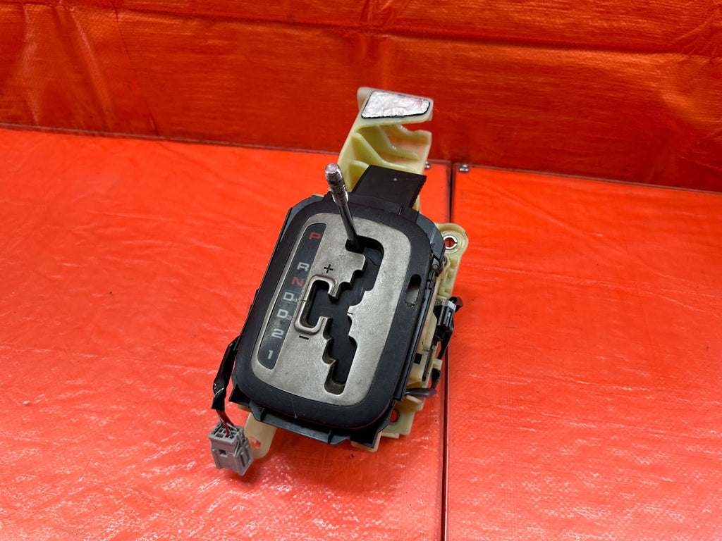 97 01 HONDA PRELUDE BASE   AUTOMATIC TRANSMISSION SHIFTER GEAR SELECTOR OEM #2104