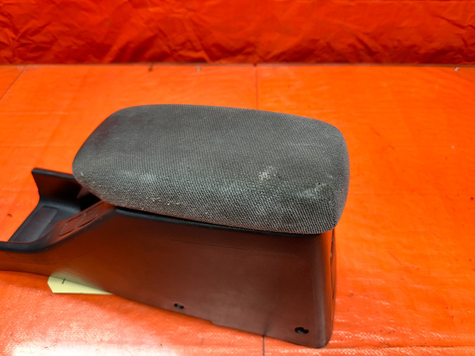 94 01 ACURA INTEGRA CENTER CONSOLE ARMREST LID ASSEMBLY OEM #3317