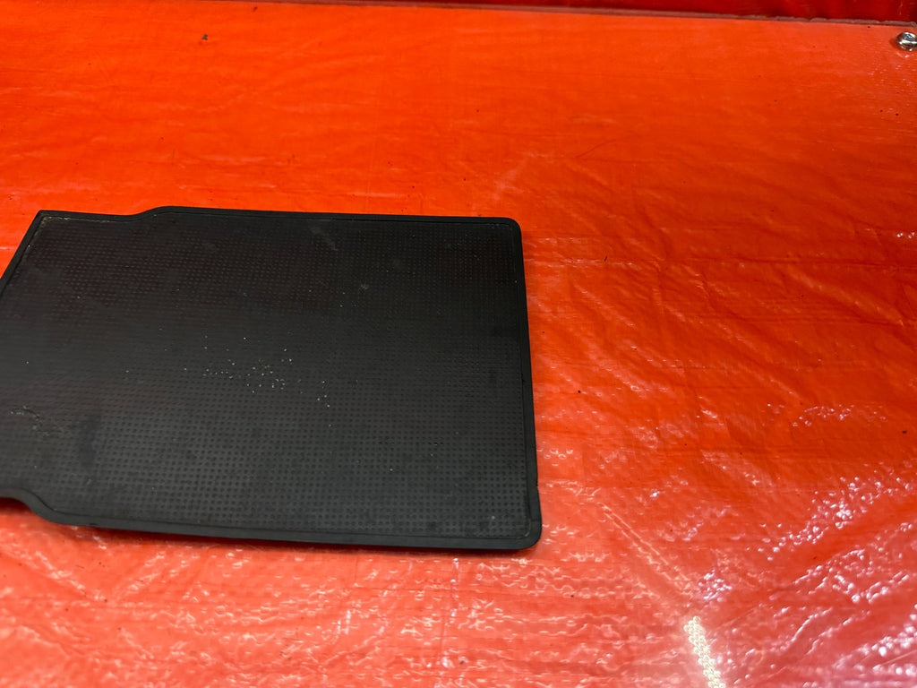 02 05 HONDA CIVIC SI EP3 HATCH   INTEREIOR CENTER CONSOLE BOX RUBBER MAT OEM 1874