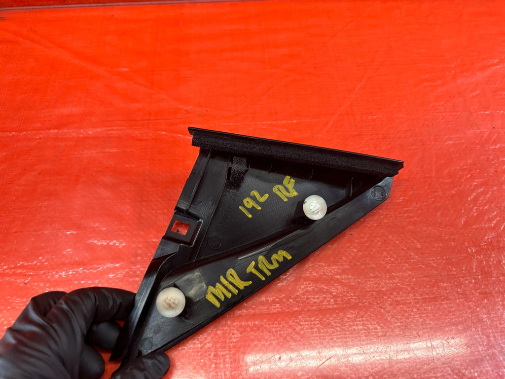 2008 INFINITI G35 X SEDAN   MIRROR TRIM RIGHT SIDE   NON SPEAKER MODEL OEM #1929
