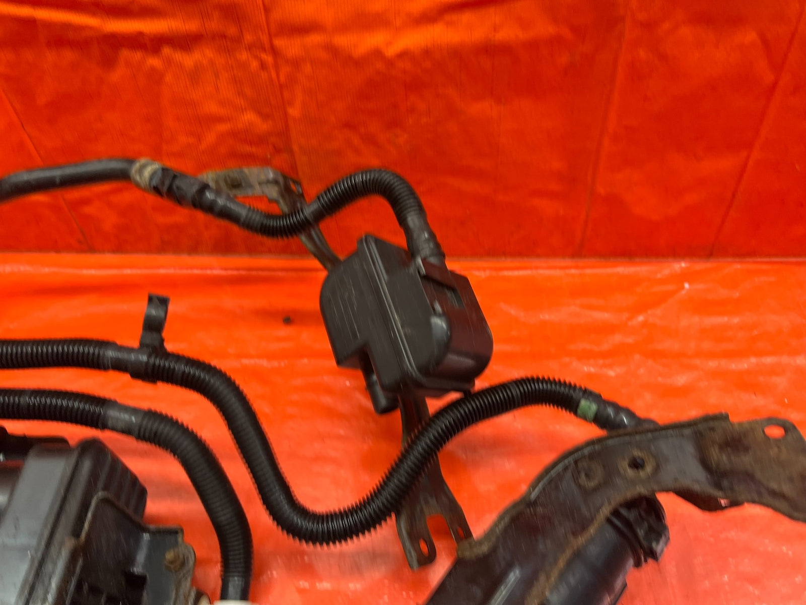 15 21 SUBARU WRX & STI   EJ257 FUEL VAPOR CHARCOAL EVAP TANK CANISTER   OEM #1705