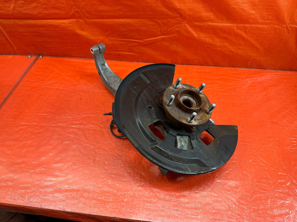 16 20 INFINITI Q50   AWD ONLY PASSENGER RIGHT FRONT SPINDLE KNUCKLE HUB OEM #2159