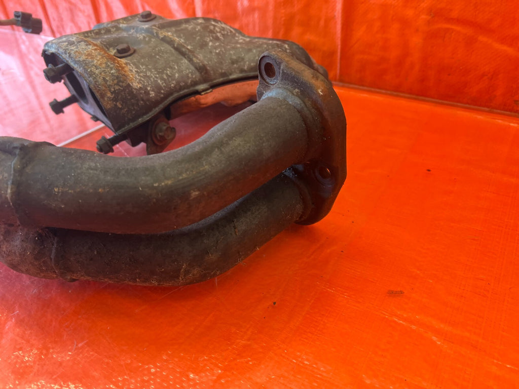 94 01 ACURA INTEGRA B18B1 NON VTEC EXHAUST MANIFOLD W/ SHIELD HEADER OEM #1659