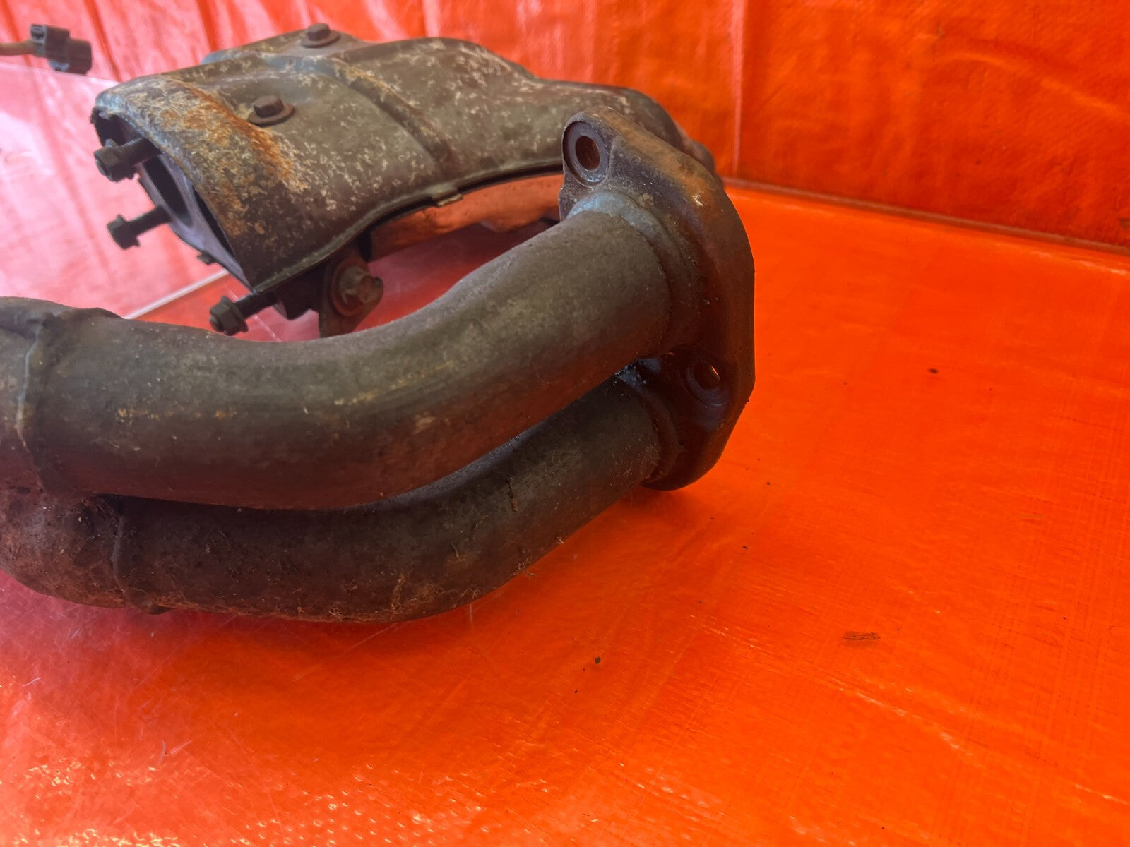 94 01 ACURA INTEGRA B18B1 NON VTEC EXHAUST MANIFOLD W/ SHIELD HEADER OEM #1659