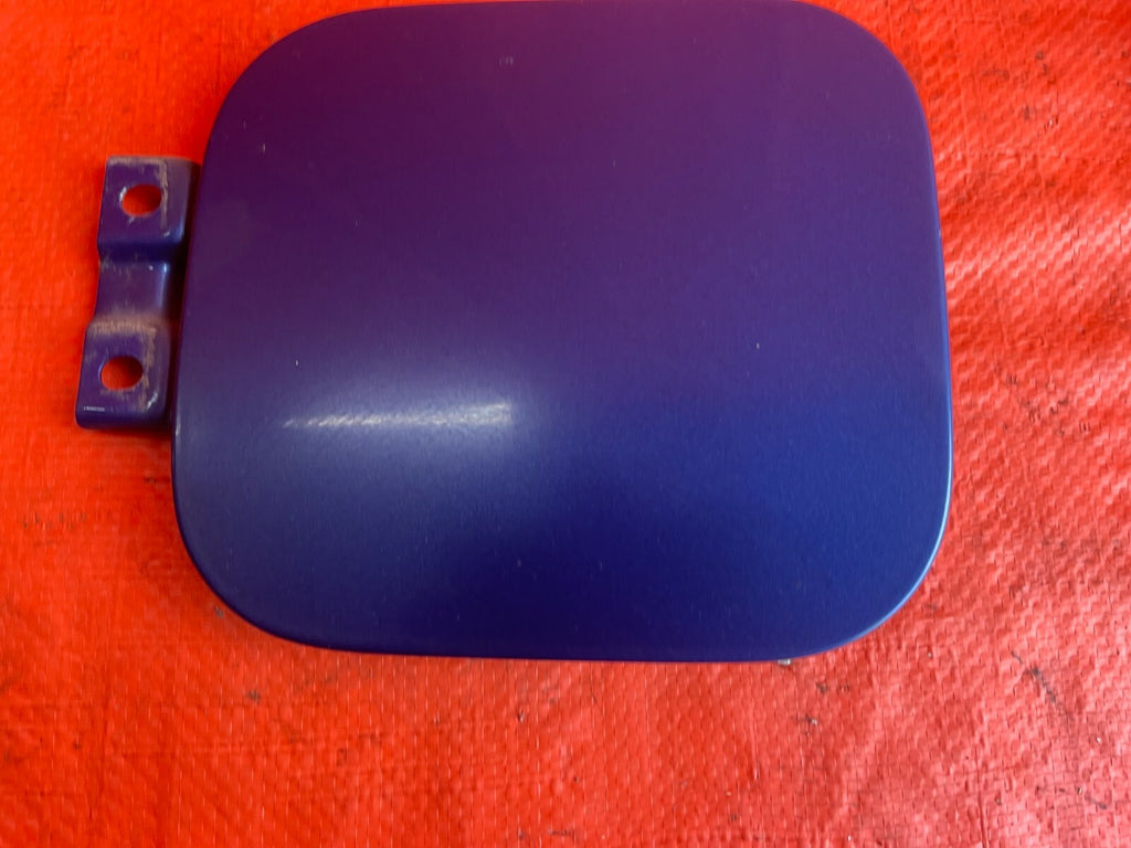 97 01 HONDA CR V CRV   GASOLINE GAS FUEL LID COVER TRIM   BLUE COLOR   OEM #764