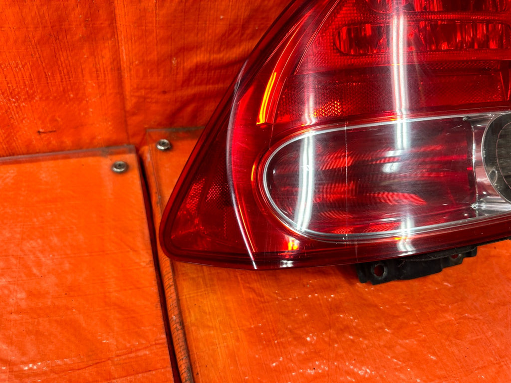 06-08 HONDA CIVIC - 4 DOOR SEDAN COMPLET TAIL LIGHT TAIL LAMP SET ALL 4 OEM 30010
