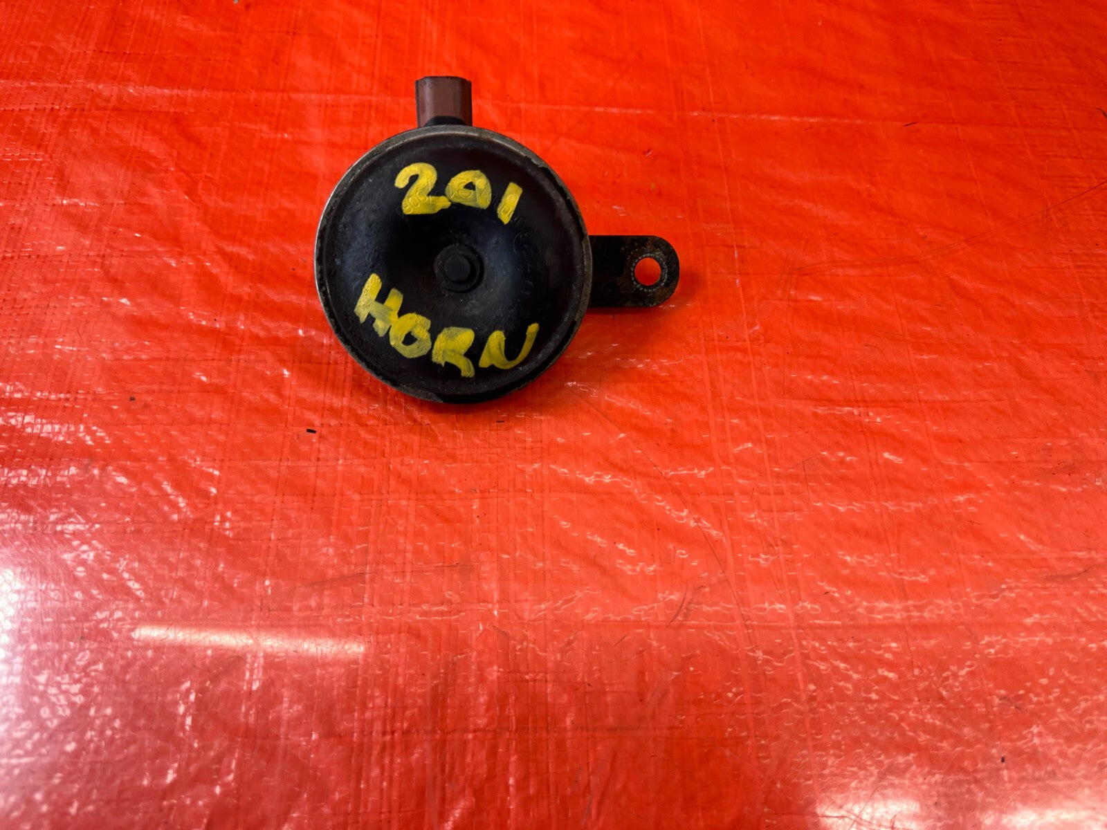 98 00 HONDA CIVIC   LOW NOTE HORN ASSEMBY   38100 S04 K12   OEM FACTORY #2013