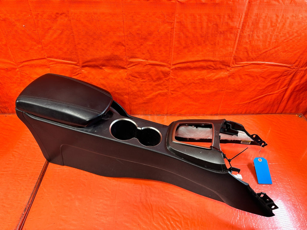 13 16 HYUNDAI GENESIS COUPE   ARM REST / CENTER CONSOLE STORAGE COMPARTMENT 3180