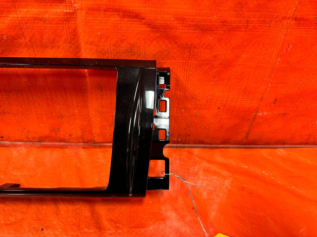 13 20 SUBARU BRZ   RADIO MOUNTING BRACKET RADIO BEZEL TRIM   OEM #2921