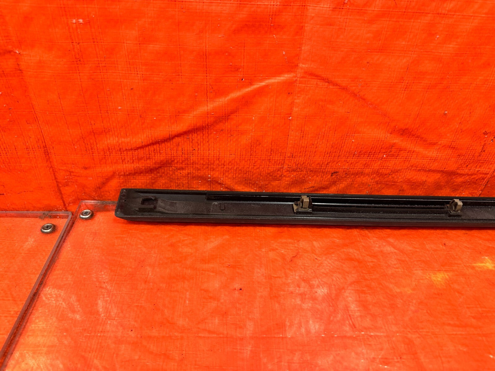 96 00 HONDA CIVIC   SEDAN   DOOR MOLDING IMPACT STRIP   RIGHT FRONT SIDE OEM 2979