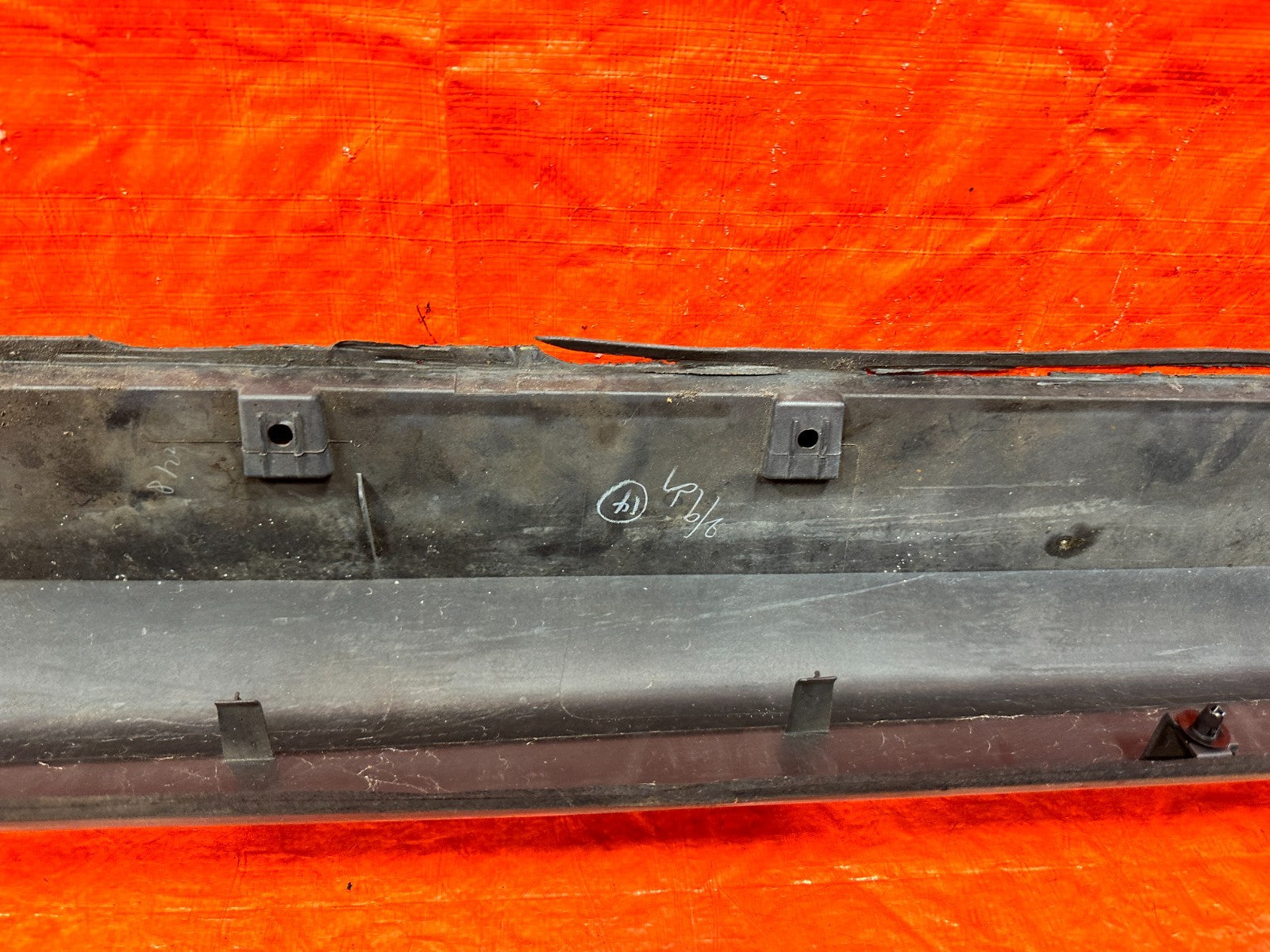 09 13 INFINITI G37 CONVERTIBLE   RIGHT SIDE SKIRT ROCKER MOLDING OEM #31015