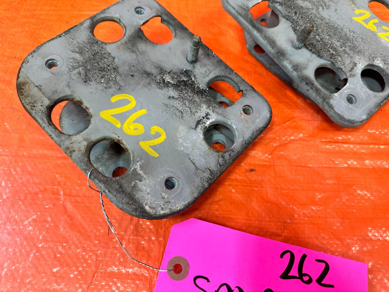 2004 04 NISSAN 350Z   REAR RE BAR CRASH BAR BEAM   MOUNTING BRACKETS LEFT RIGHT8