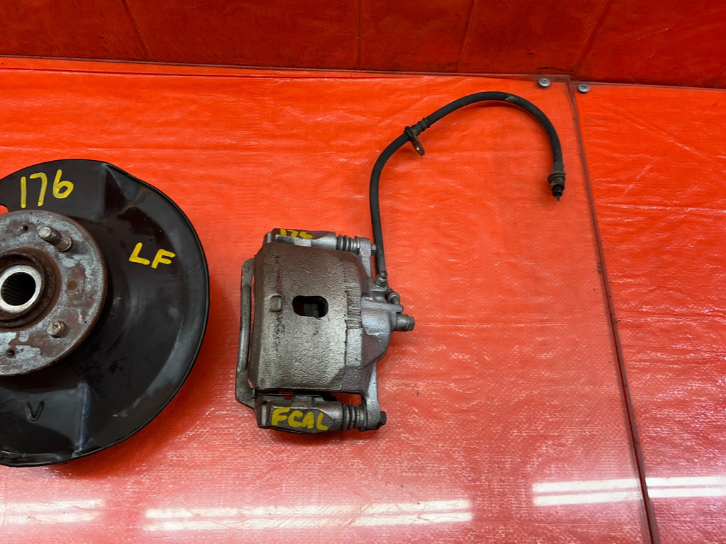EP3 HONDA CIVIC SI   4x100 FRONT SPINDLE KNUCKLE CONVERSION   LEFT RIGHT OEM 1766