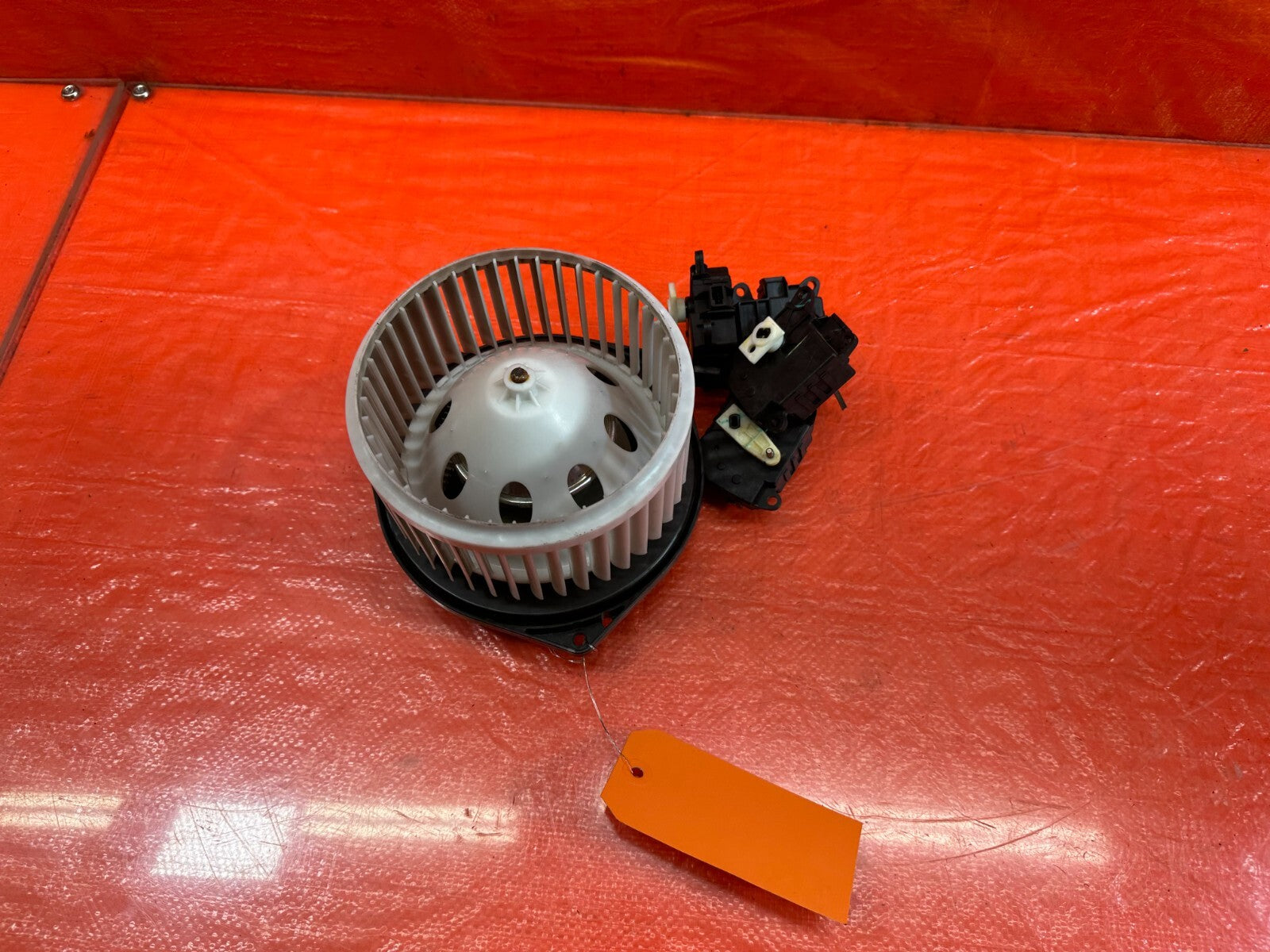 14 20 INFINITI Q50 17 20 Q60   BLOWER W/ HEATER FLAP BLOWER MOTOR ACTURATOR #2157