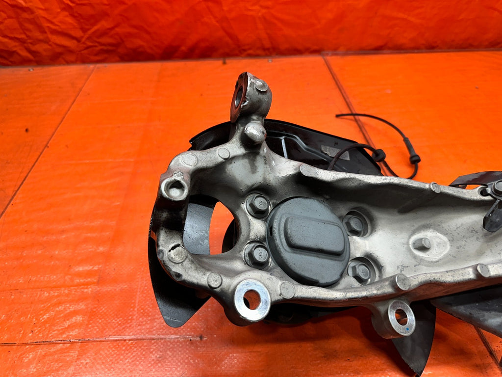 14-15 INFINITI Q50 3.7L - RWD DRIVER LEFT FRONT SPINDLE KNUCKLE HUB - OEM #3449