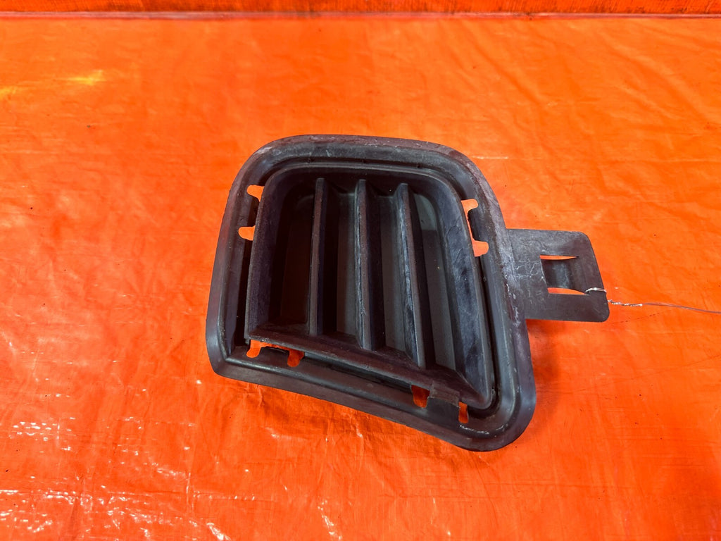 06 08 ACURA TSX   DRIVER LEFT BUMPER INSERT INTAKE DUCT COVER OEM FACTORY #2757