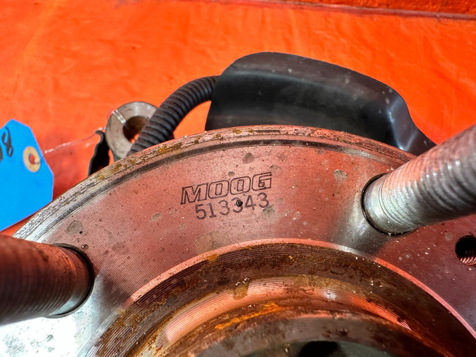 13 16 HYUNDAI GENESIS COUPE   PASSENGER RIGHT FRONT SPINDLE KNUCKLE HUB OEM 3182