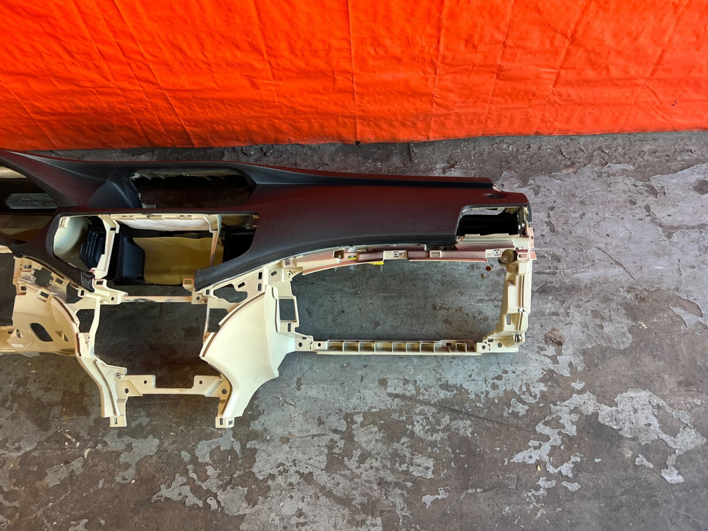 09 14 ACURA TSX   DASHBOARD PANEL DASH BOARD   BLACK & IVORY TRIM   OEM #1584