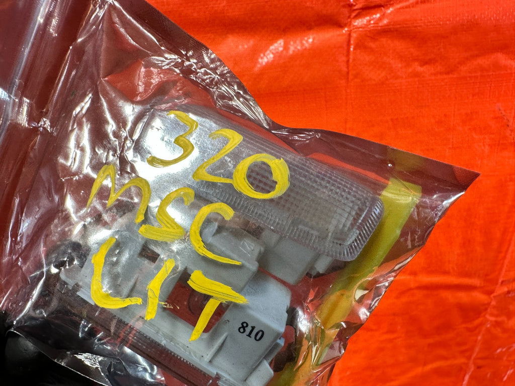08 15 INFINITI G37 & Q60    2D COUPE   LEFT AND RIGHT LICENSE PLATE LIGHTS LAMPS4