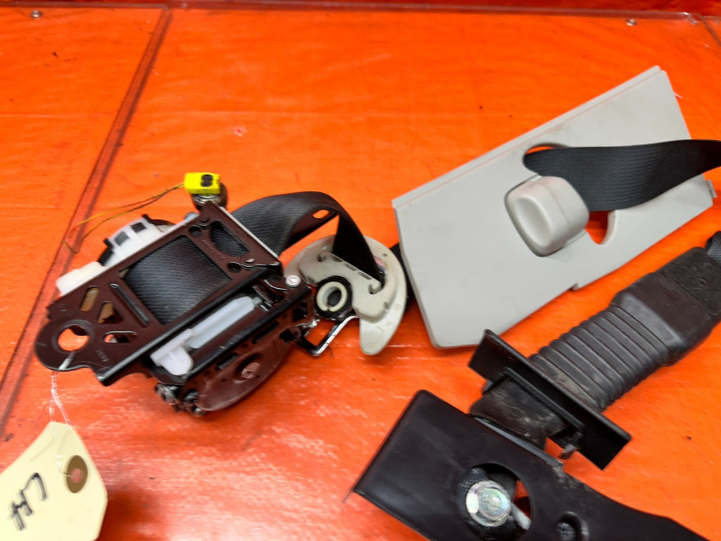14-24 INFINITI Q50 4D 3.7L 3.0T LEFT FRONT DRIVER SEAT BELT RETRACTOR OEM #Q509