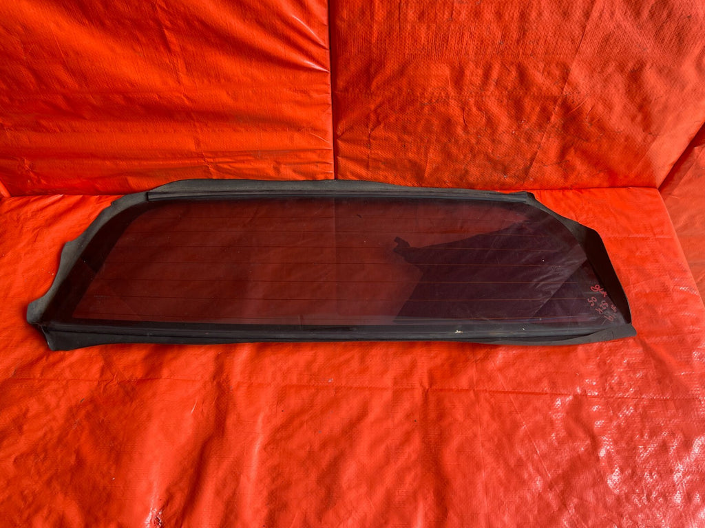 02 09 HONDA S2000   SOFT TOP CONVERTIBLE   GENUINE REAR GLASS W/ HONDA STAMP OEM0