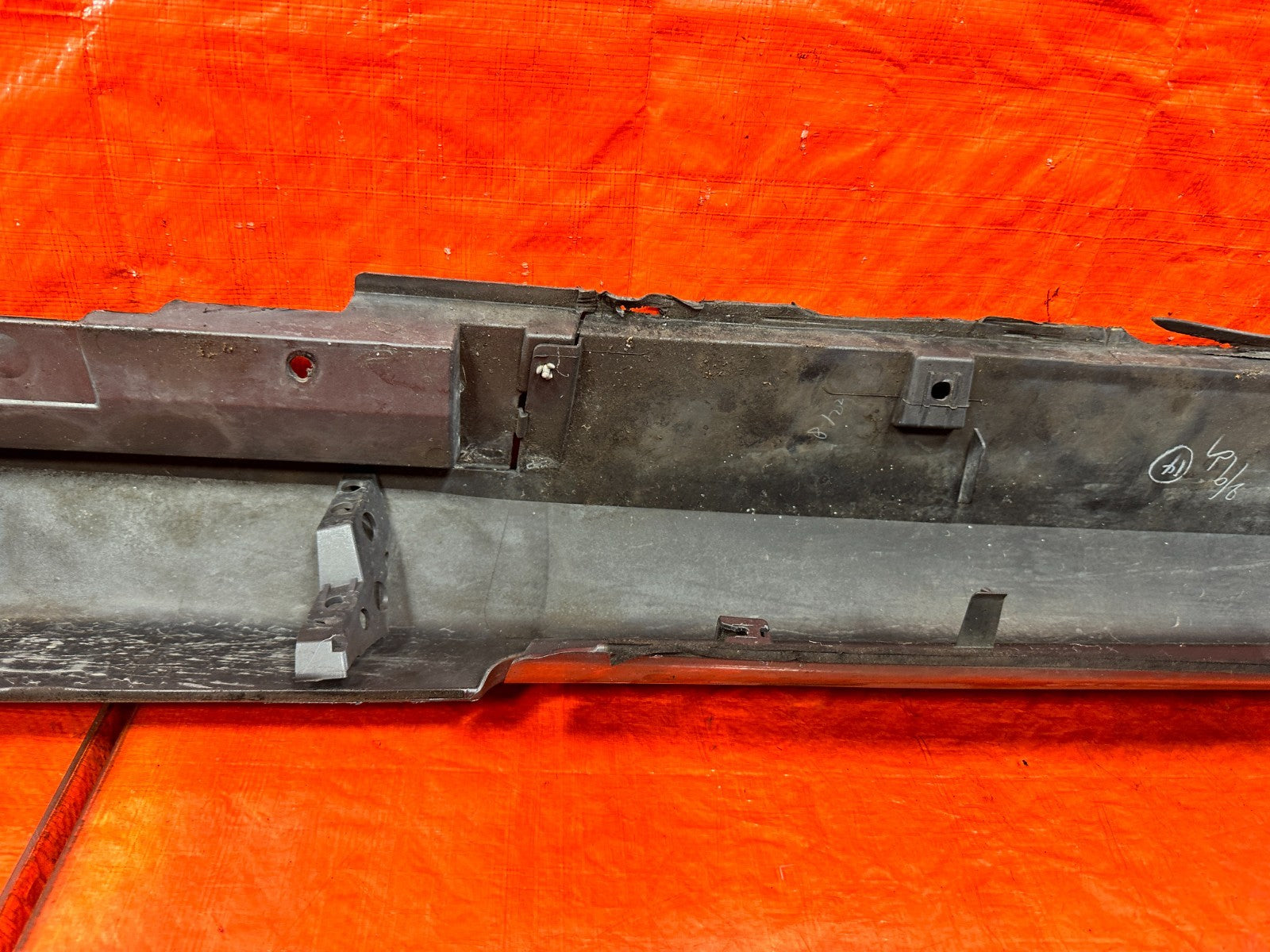 09 13 INFINITI G37 CONVERTIBLE   RIGHT SIDE SKIRT ROCKER MOLDING OEM #31014