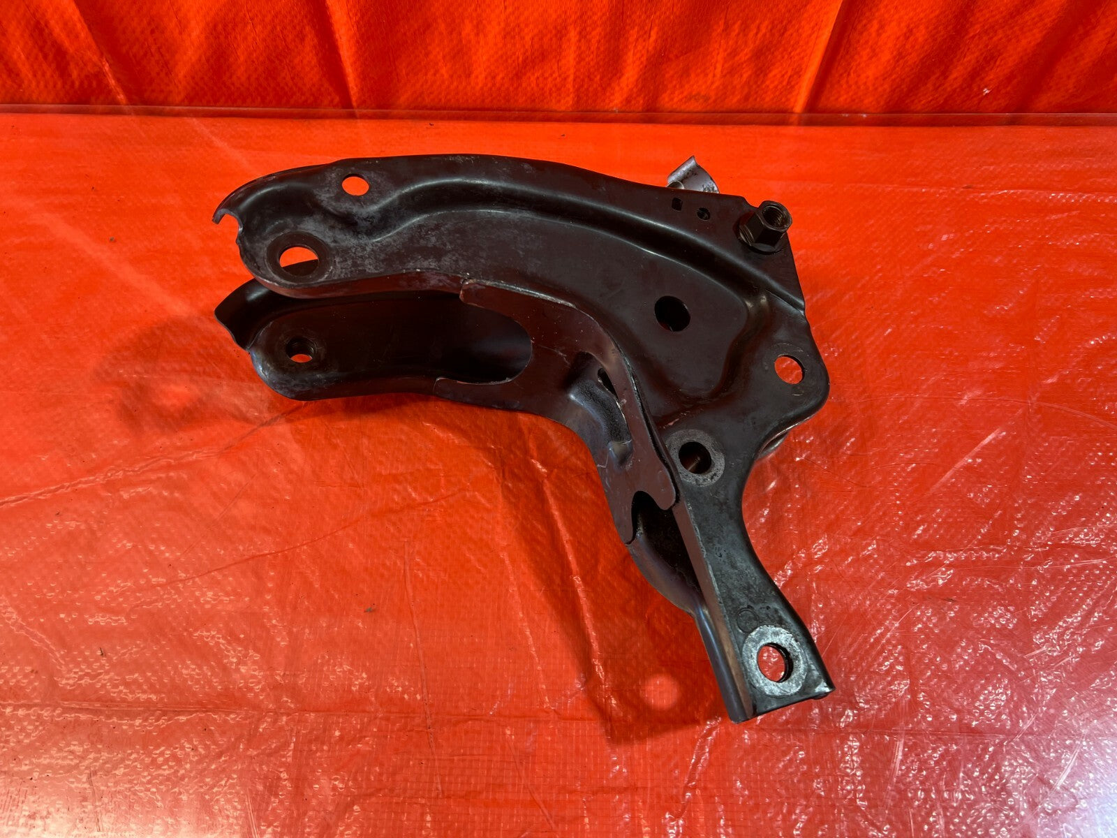 97 01 HONDA PRELUDE   AUTOMATIC MODEL   TRANSMISSION MOUNTING BRACKET   OEM #865