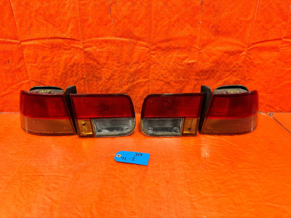 96 98 HONDA CIVIC COUPE 2 DOOR   RED WHITE ORANGE   STANLEY   OEM TAIL LIGHTS0