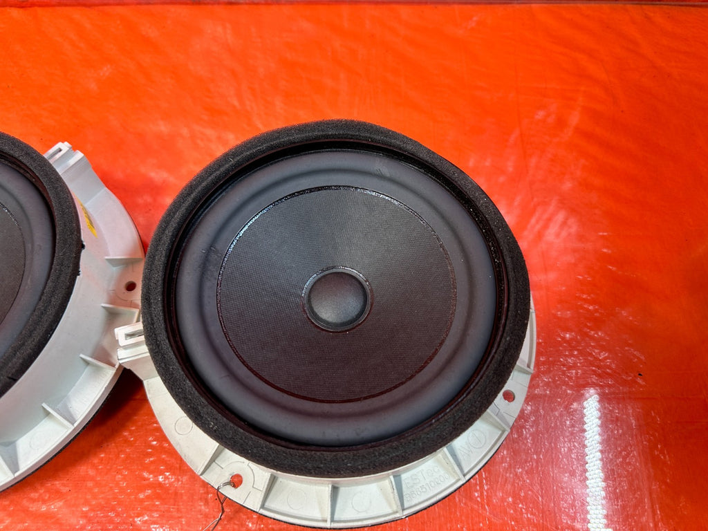 13 16 HYUNDAI GENESIS COUPE   LEFT & RIGHT   FRONT DOOR MOUNTED SPEAKER OEM 3021