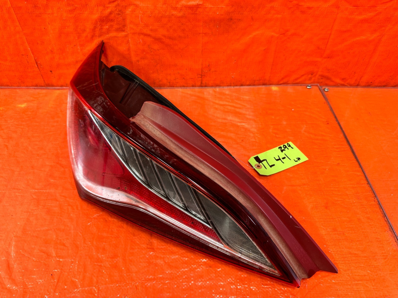 13 16 HYUNDAI GENESIS COUPE   DRIVER LEFT TAIL LIGHT LAMP   OEM FACTORY #2990