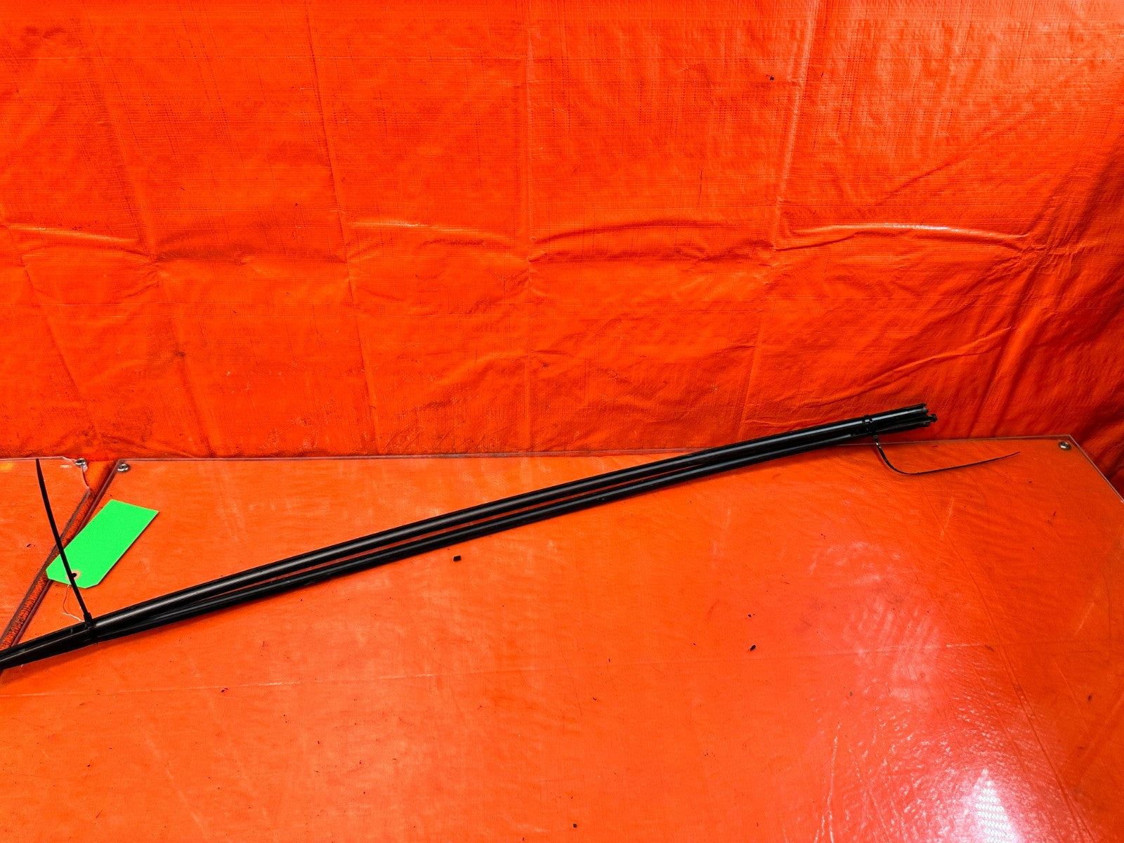 08 15 INFINITI G37 COUPE GAS GASOLINE FUEL TANK MOUNTING STRAPS BAND SET OEM 31113