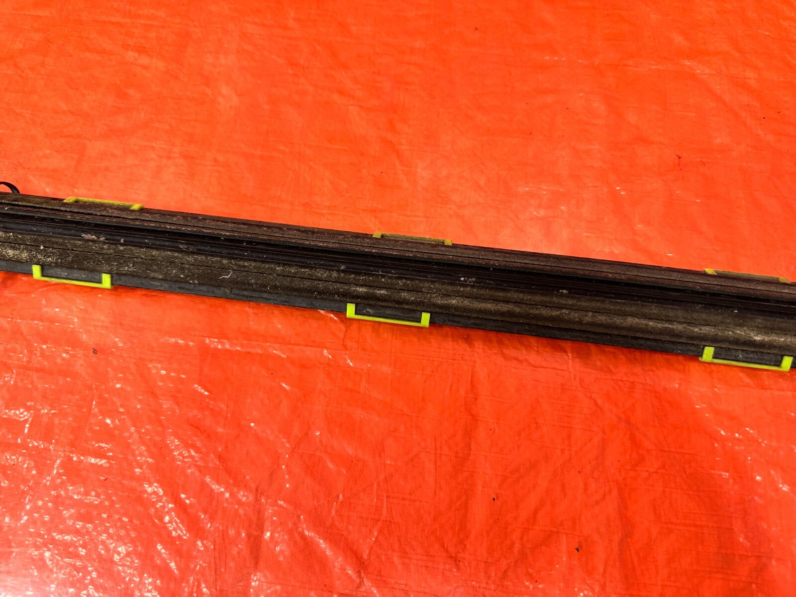 96 00 HONDA CIVIC COUPE HATCH EXTERIOR DOOR WINDOW GLASS TRIM SET LEFT RIGHT 2854