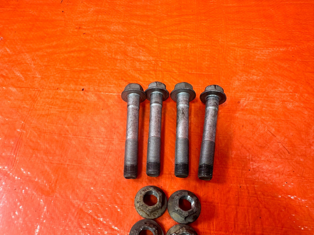 03 07 INFINITI G35 COUPE   REAR UPPER CONTROL ARM BOLTS HARDWARE   OEM 2982