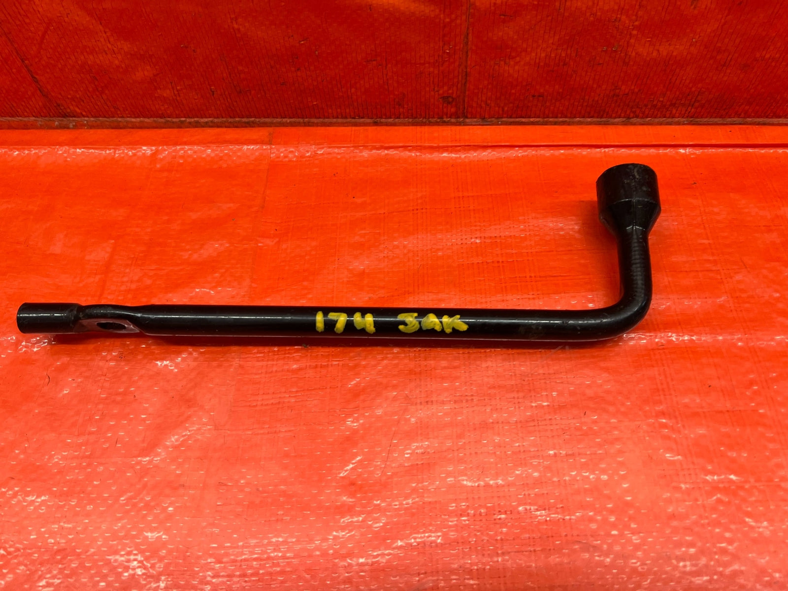 08 12 HONDA ACCORD   WHEEL LUG NUT WRENCH REMOVAL TOOL TIRE IRON   OEM #1745