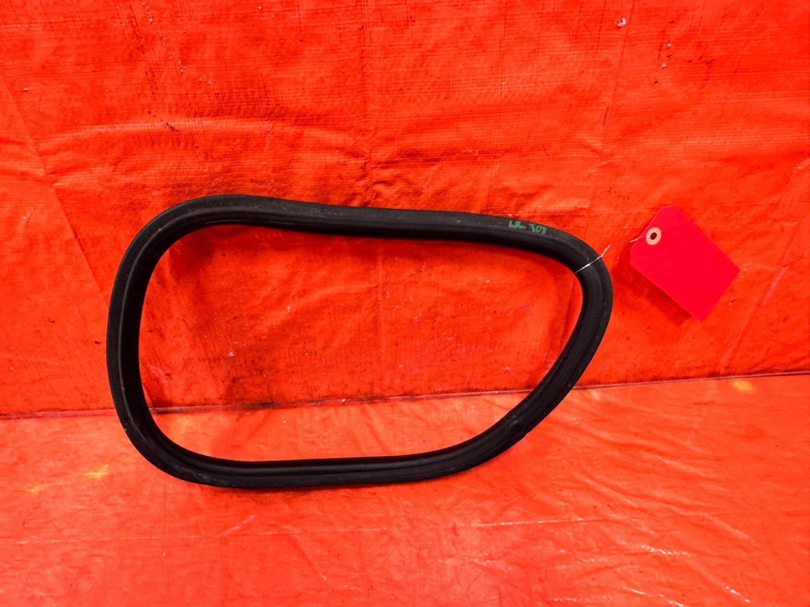 09 11 MAZDA RX8 RX 8  DRIVER LEFT REAR GLASS WEATHER STRIP   OEM #3036