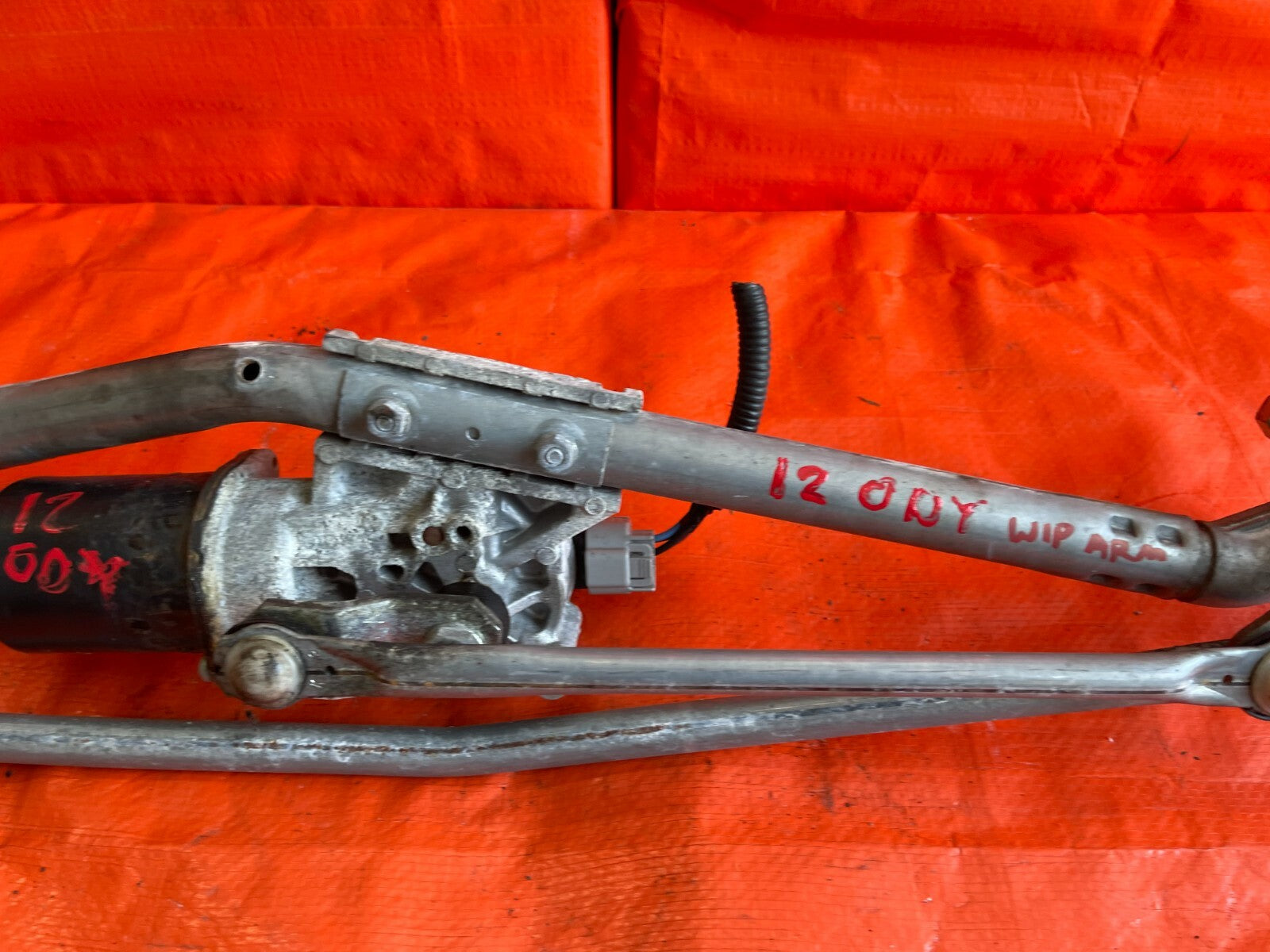11 17 HONDA ODYSSEY   FRONT   WINDSHIELD WIPER W/ LINKAGE 100% COMPLETE   OEM OE5