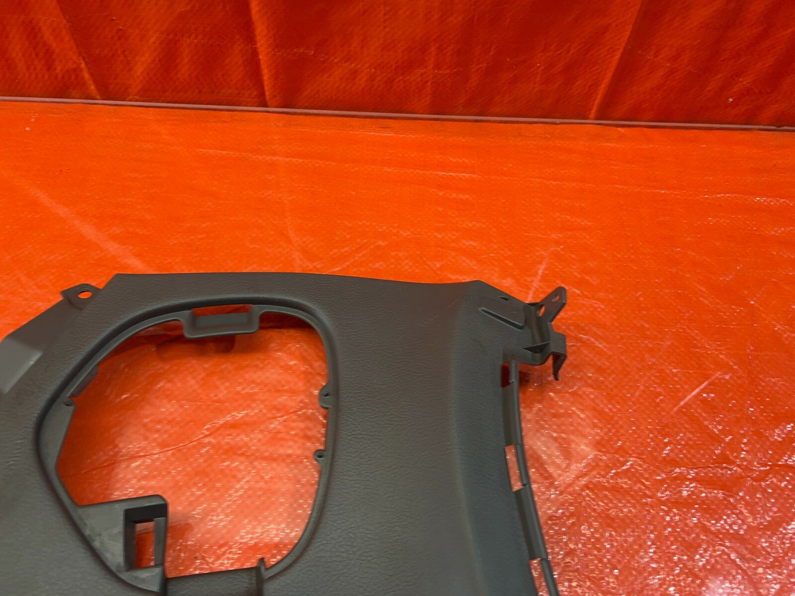 00 02 TOYOTA CELICA   CENTER CONSOLE COVER TRIM PASSENGER RIGHT SIDE   OEM #1035