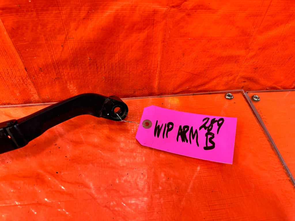 17 20 INFINITI Q60   LEFT & RIGHT WINDSHIELD WIPER ARMS   OEM FACTORY #2891