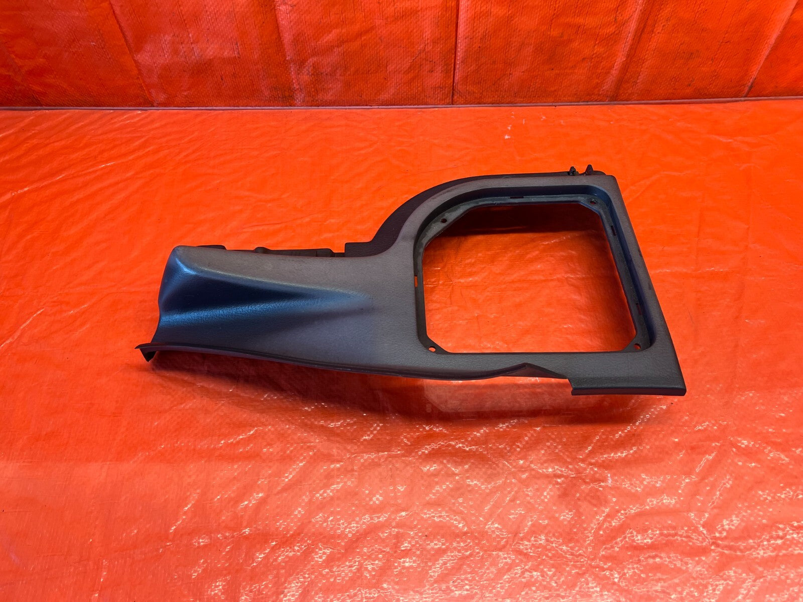 90 93 ACURA INTEGRA 2D RS PASSENGER RIGHT CARGO COVER TRIM BRACKET BLUE OEM #1540