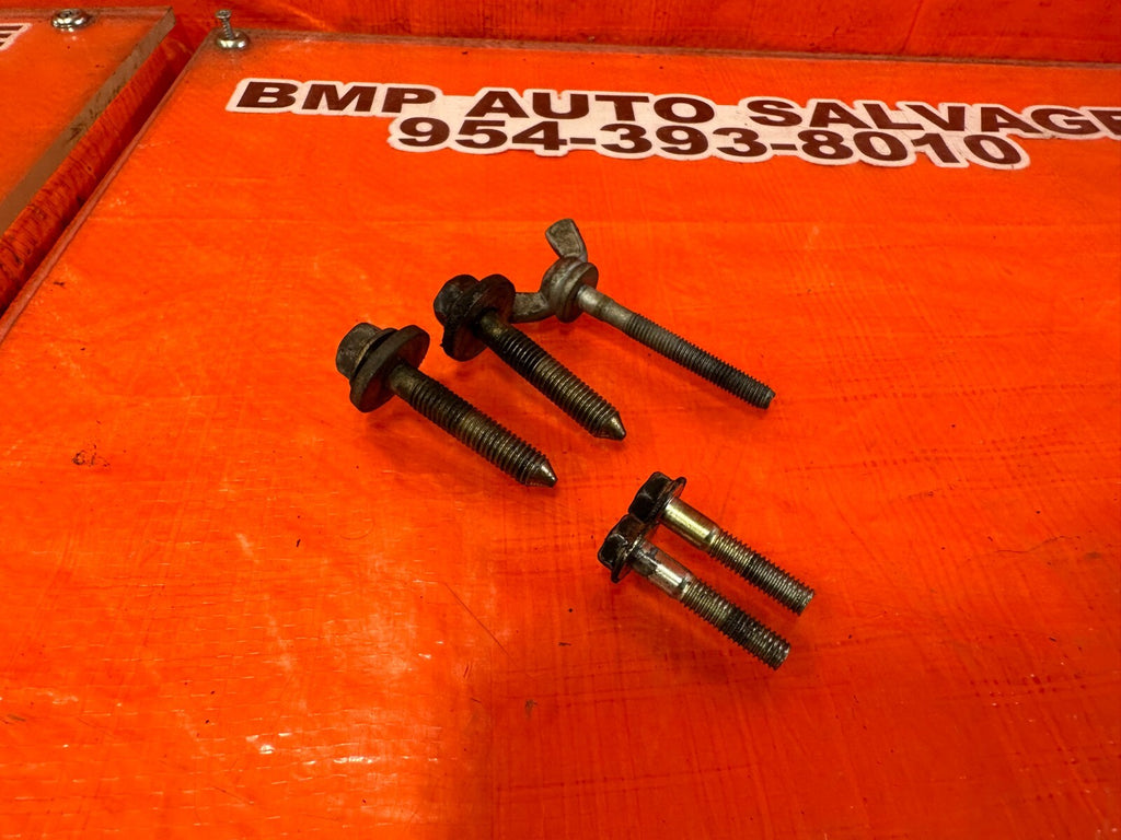 93 97 HONDA DEL SOL   D16Z6 D15B2   POWER STEERING PUMP BOLTS HARDWARE OEM #2561