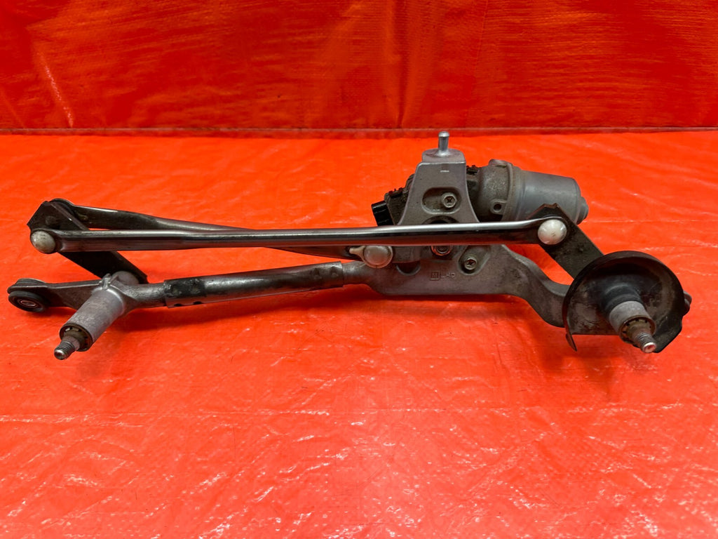 15 21 SUBARU WRX & STI   WINDSHIELD WIPER MOTOR W/ LINKAGE   OEM FACTORY #18212