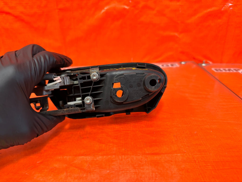 06 11 HONDA CIVIC SI COUPE PASSENGER RIGHT FRONT INTERIOR DOOR LOCK HANDLE OEM 8