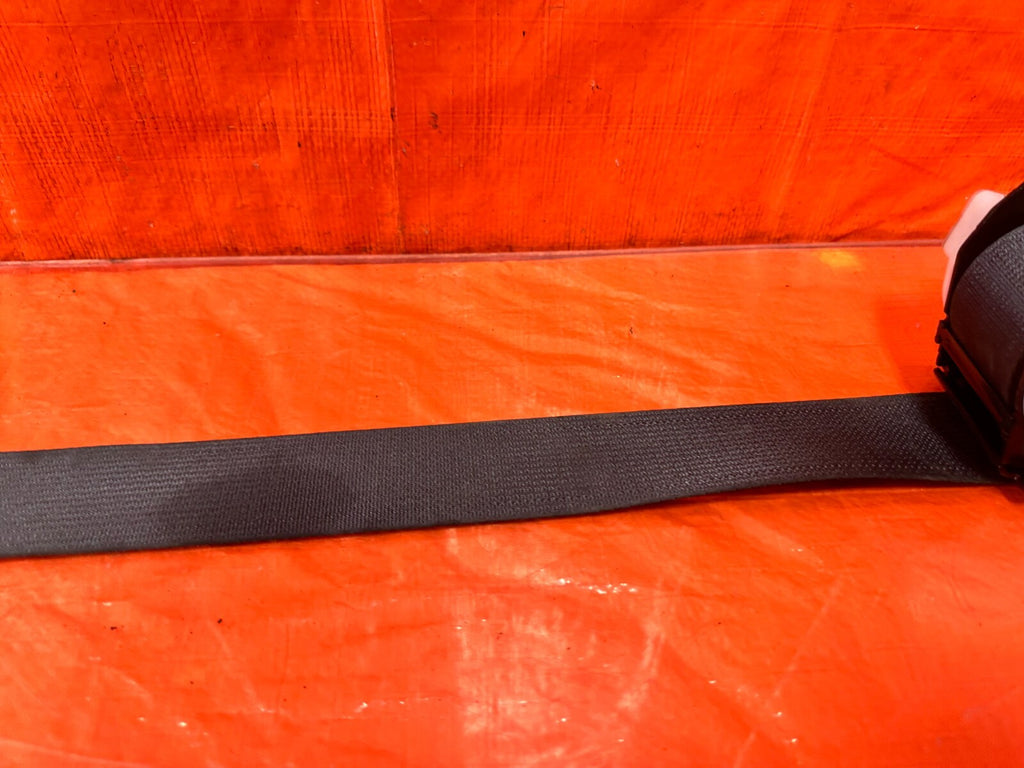 2013 13 SUBARU WRX STI WAGON REAR SEAT BELT SET LEFT & RIGHT SEAT BELTS OEM 28314