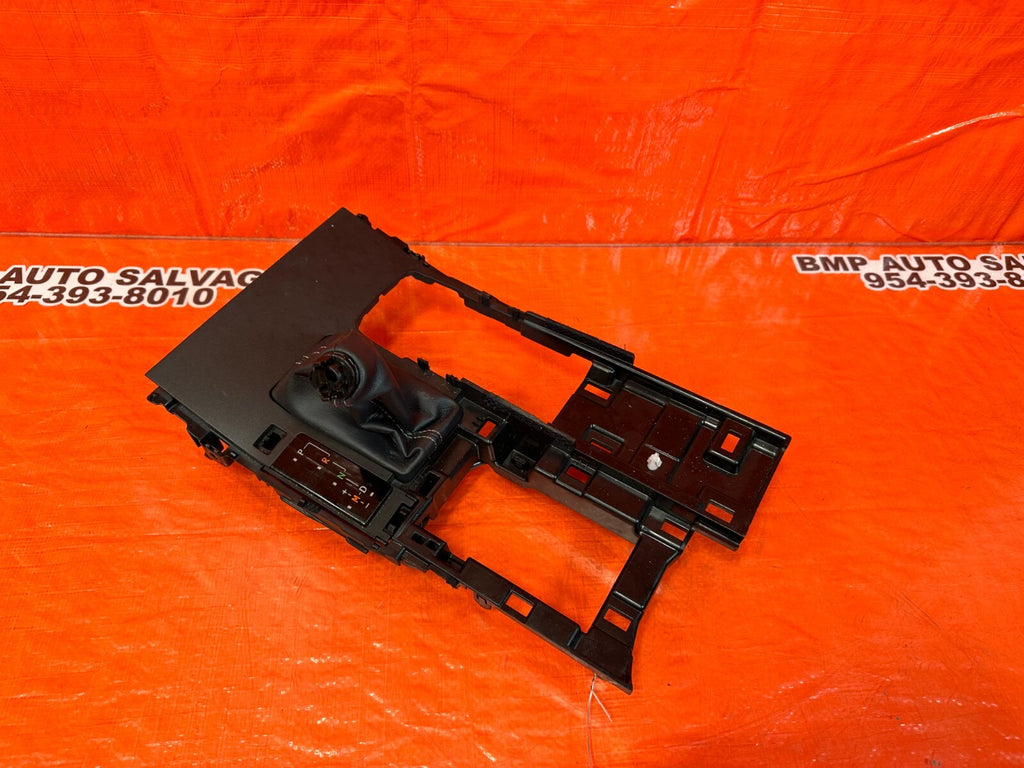 14 16 LEXUS IS SERIES   SHIFTER CONSOLE TRIM PLASTIC W/ BOOT   IS250 IS200 IS3507